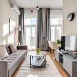 Time Out Suites With Terrace - R30